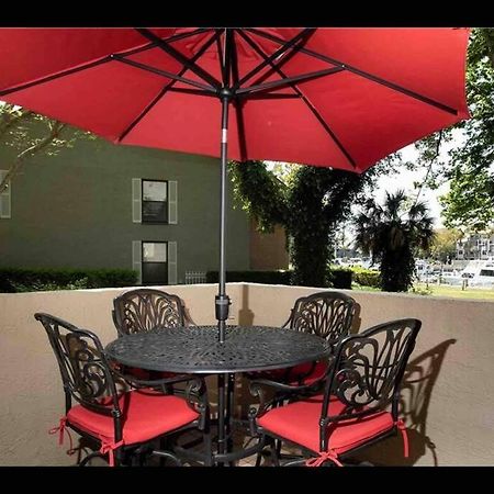 In The Heart Of Harbour Town 2Br 2Ba Pool Access Close To Beach Hilton Head Island Exterior photo