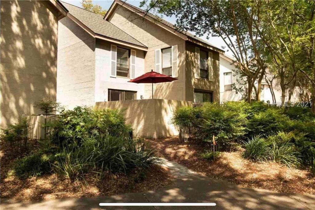 In The Heart Of Harbour Town 2Br 2Ba Pool Access Close To Beach Hilton Head Island Exterior photo