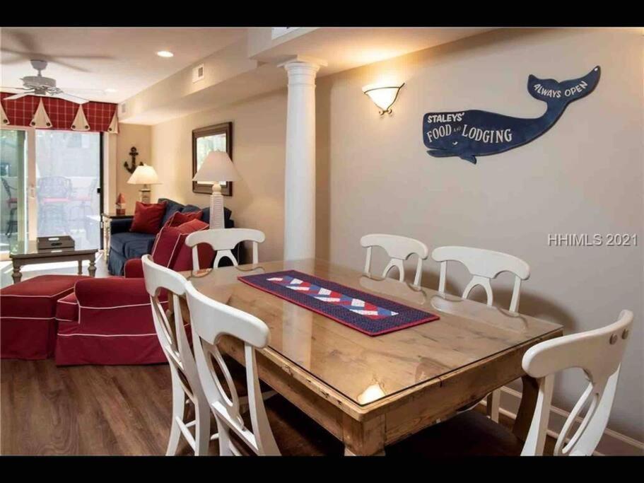 In The Heart Of Harbour Town 2Br 2Ba Pool Access Close To Beach Hilton Head Island Exterior photo